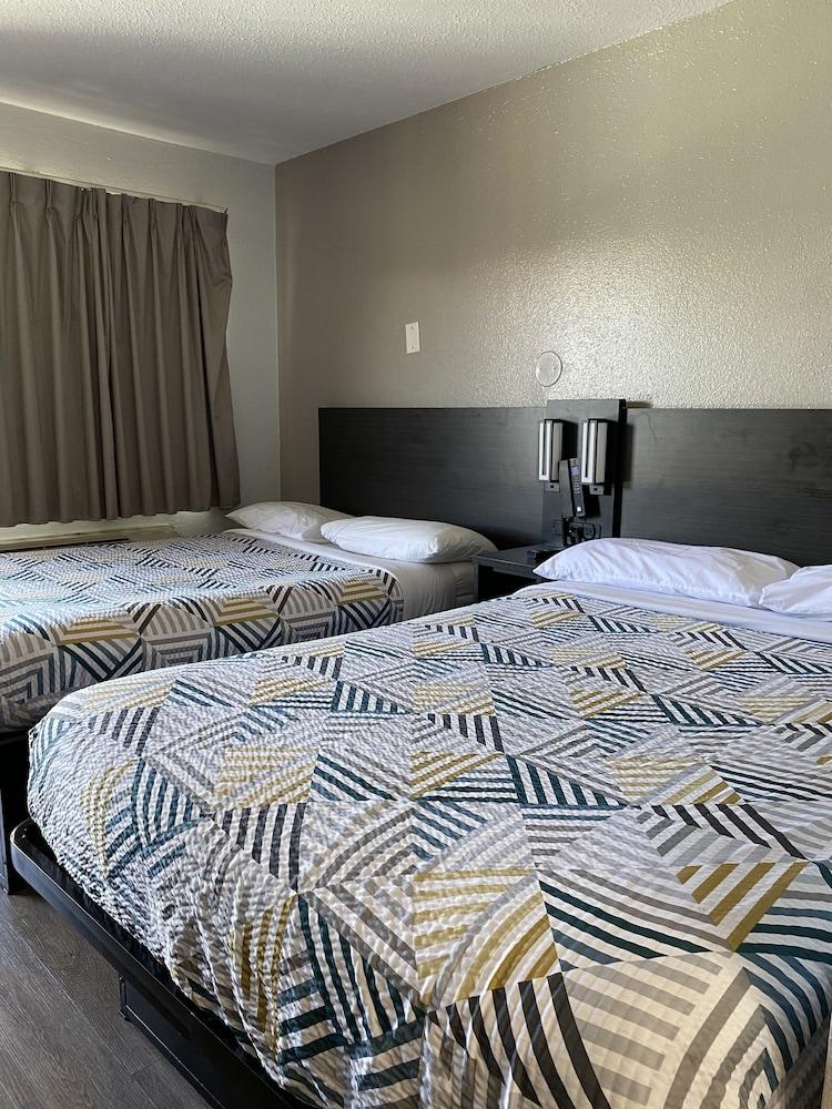 Motel 6 Lantana, FL photo 7