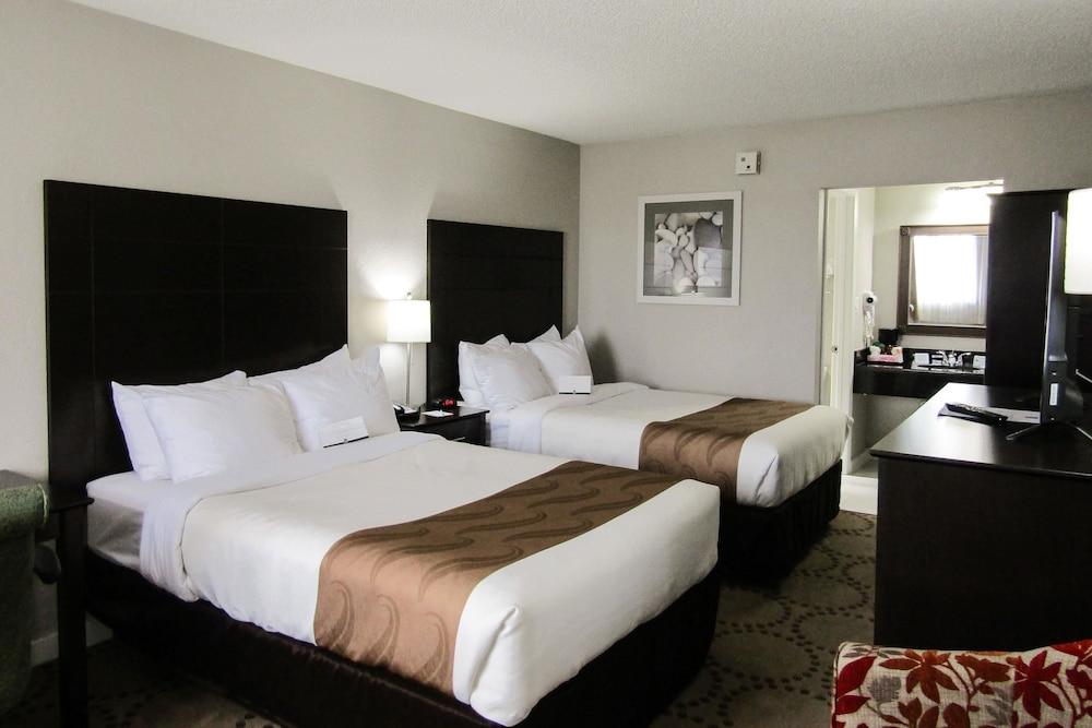 Quality Inn & Suites Kissimmee by The Lake photo 18
