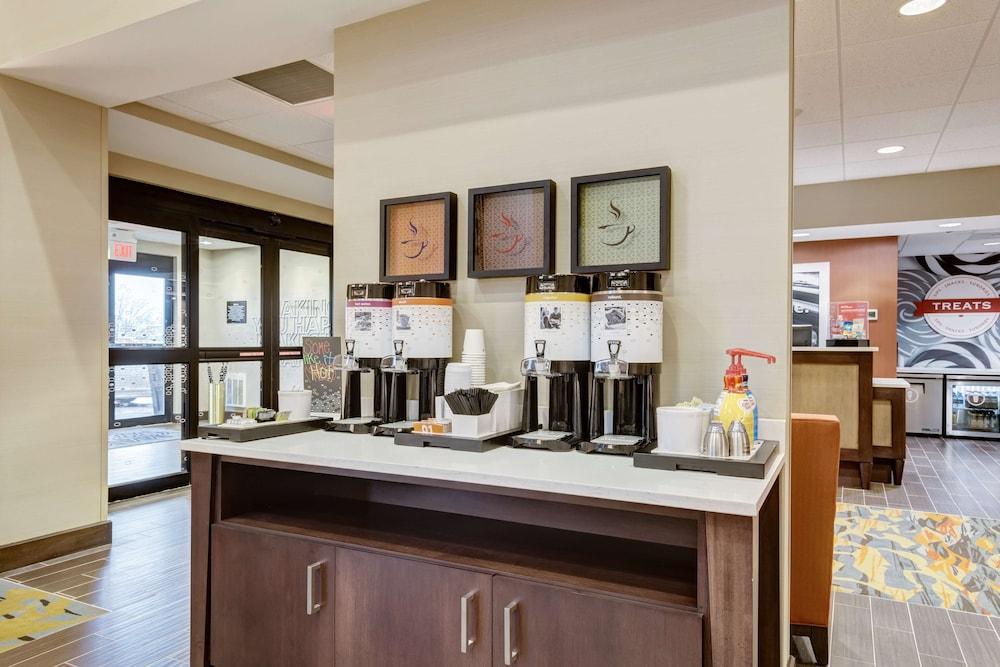 Hampton Inn St. Louis Wentzville photo 35