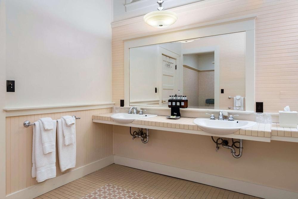 Mccloud Mercantile Hotel photo 7