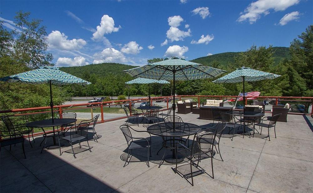 Black Bear Lodge photo 37
