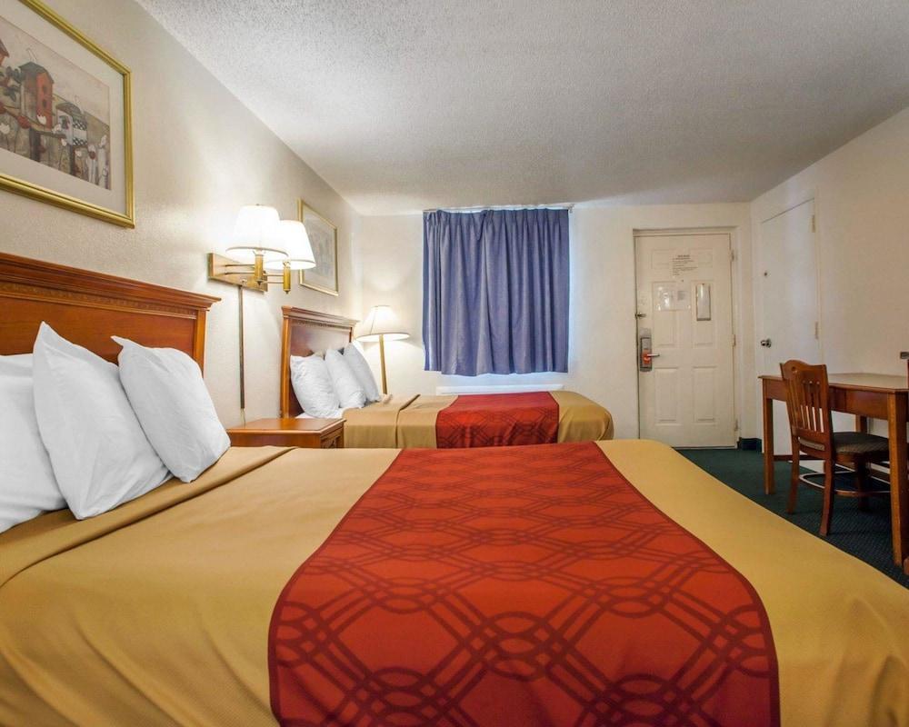Econo Lodge Somers Point photo 15