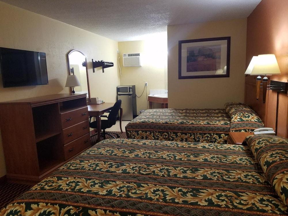 Budget Inn photo 10