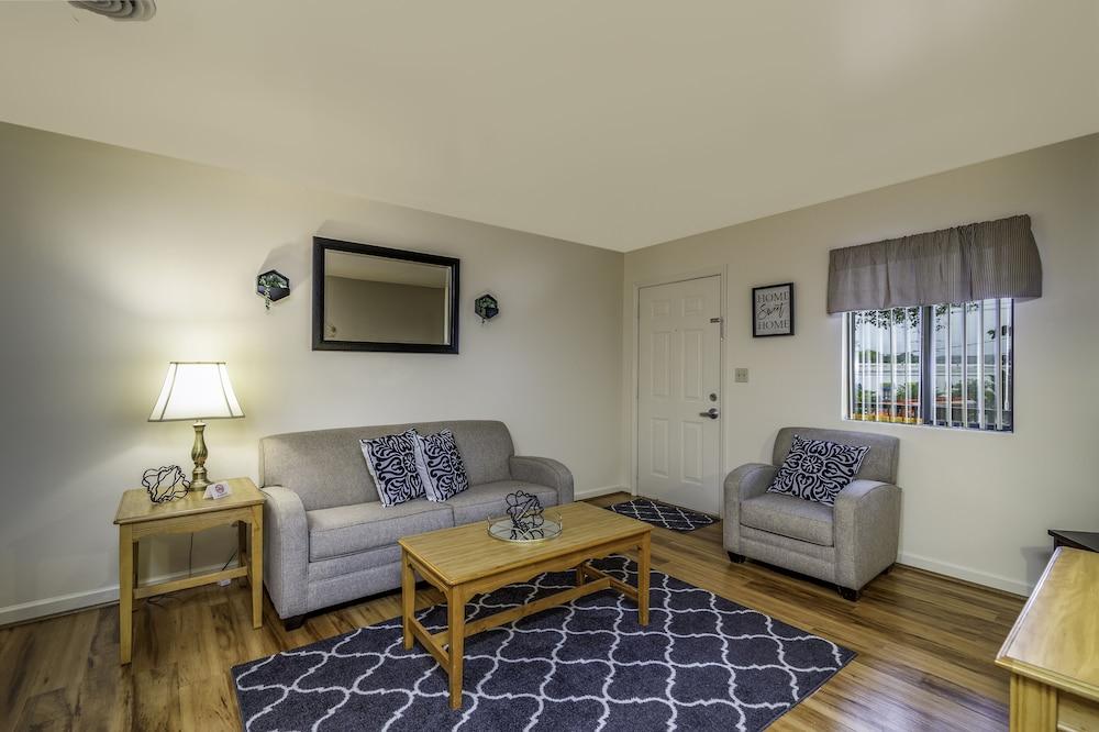 Affordable Corporate Suites of Overland Drive photo 43