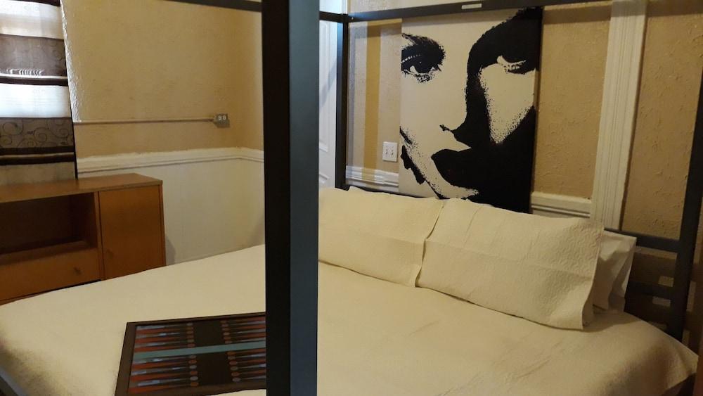 Historic City view   Suites photo 29