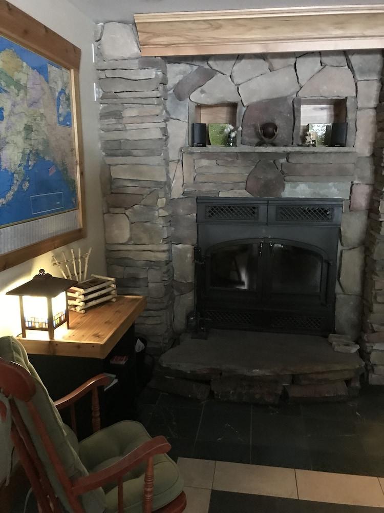 Twin Peaks Lodge and RV Park photo 33