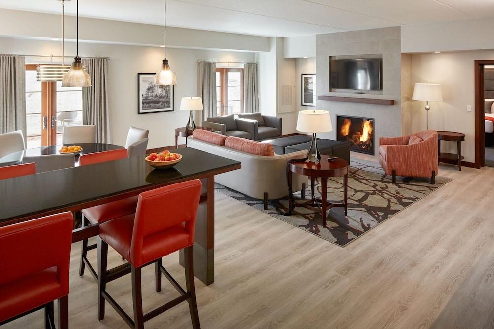 Inn On Woodlake photo 18