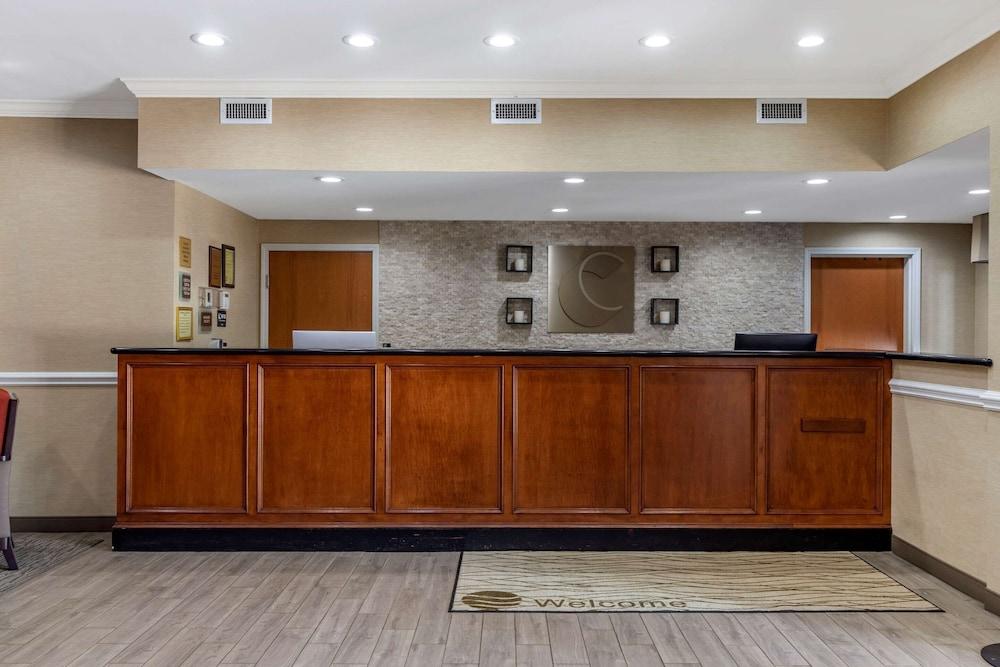 Comfort Inn & Suites Orangeburg photo 2