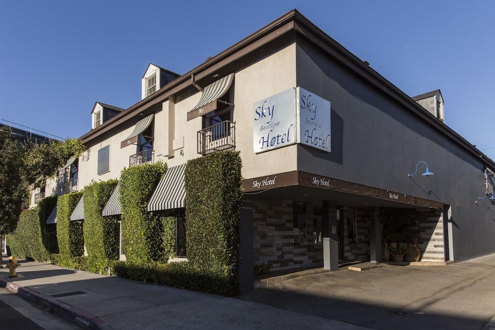L.A. Sky Boutique Hotel photo 4