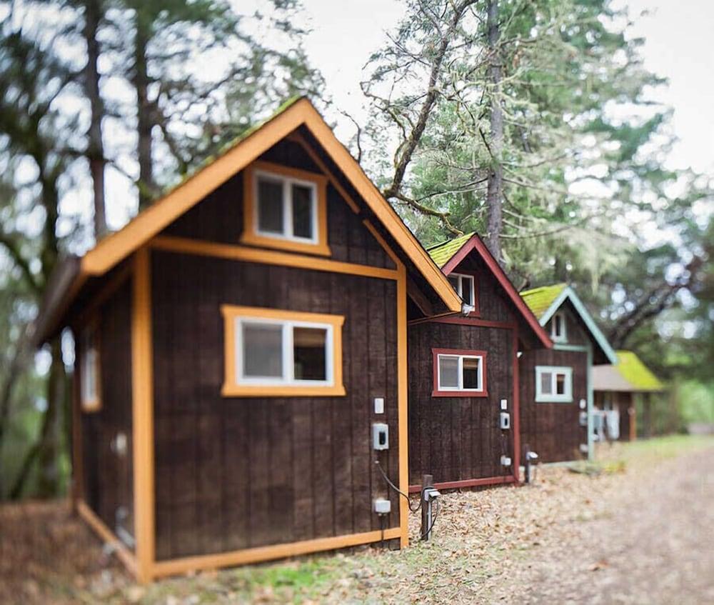 Heartwood Mountain Sanctuary — hotel in Garberville