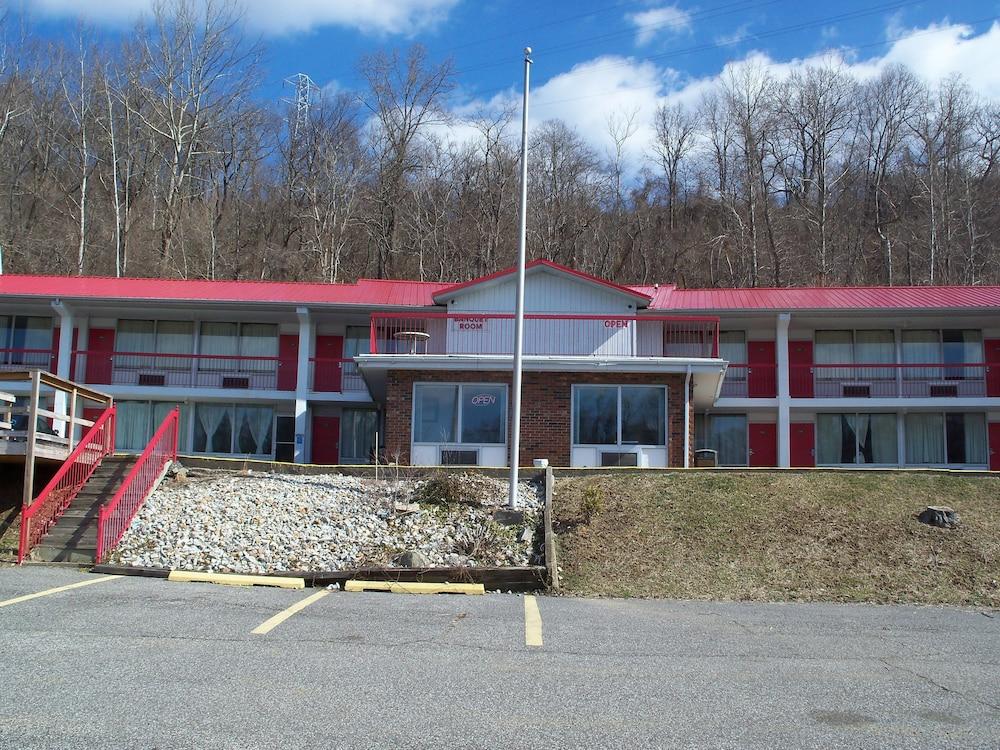 Rodeway Inn South Point photo 39