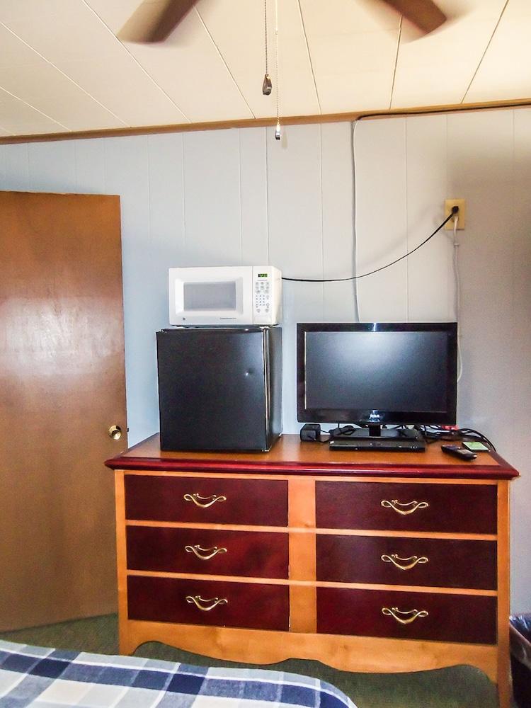 The Gold Pan Motel photo 6