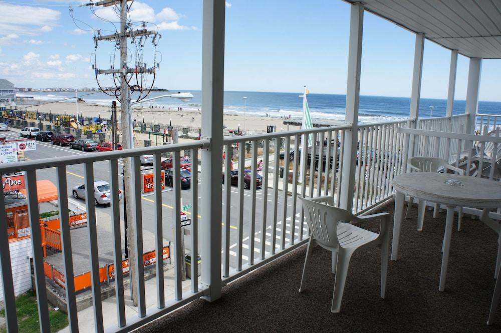 The Hillcrest photo 26