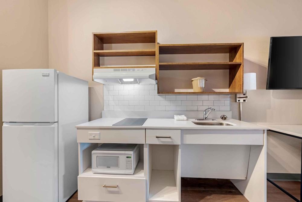 Extended Stay America Premier Suites - Jacksonville - Airport photo 3