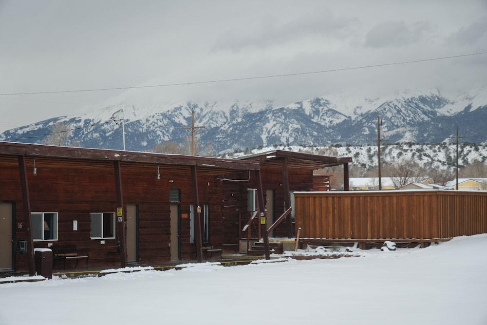 The Lodge Motel photo 15