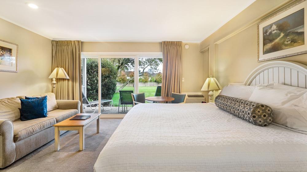 East Hampton House Resort photo 75