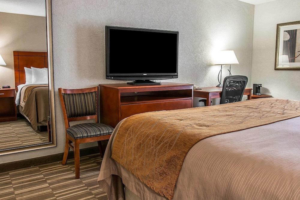 Spark by Hilton Ann Arbor South photo 1