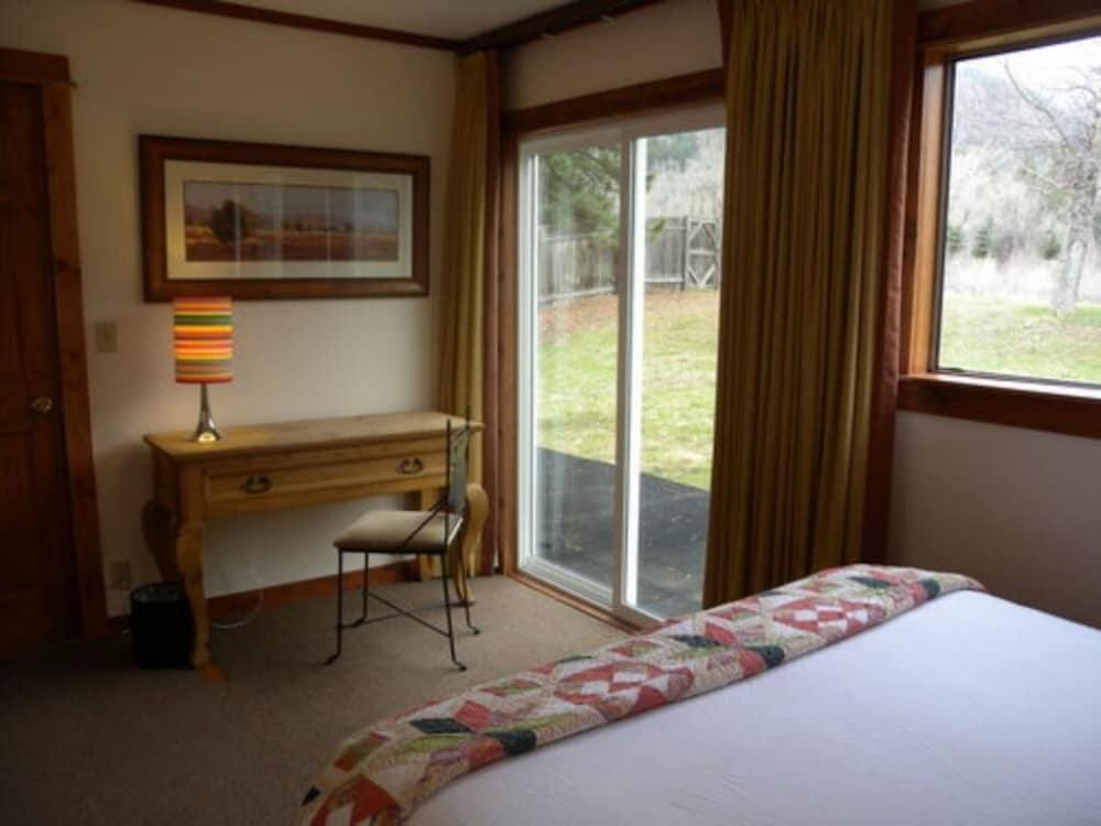 Redstone Cliffs Lodge photo 66