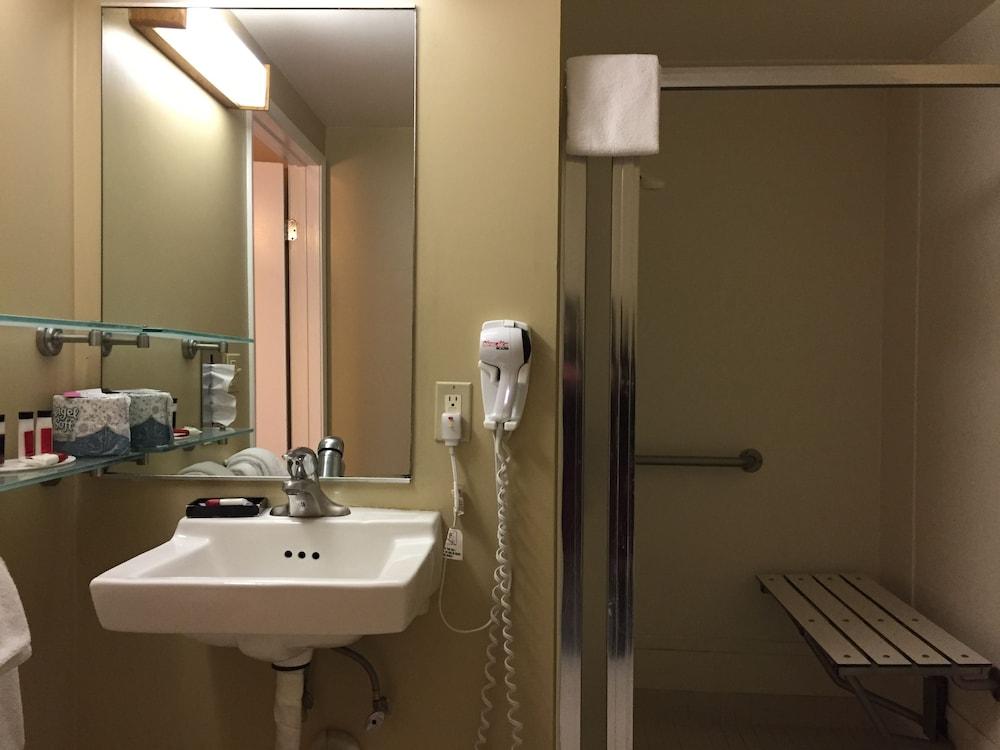 Travelodge by Wyndham Presidio San Francisco photo 65