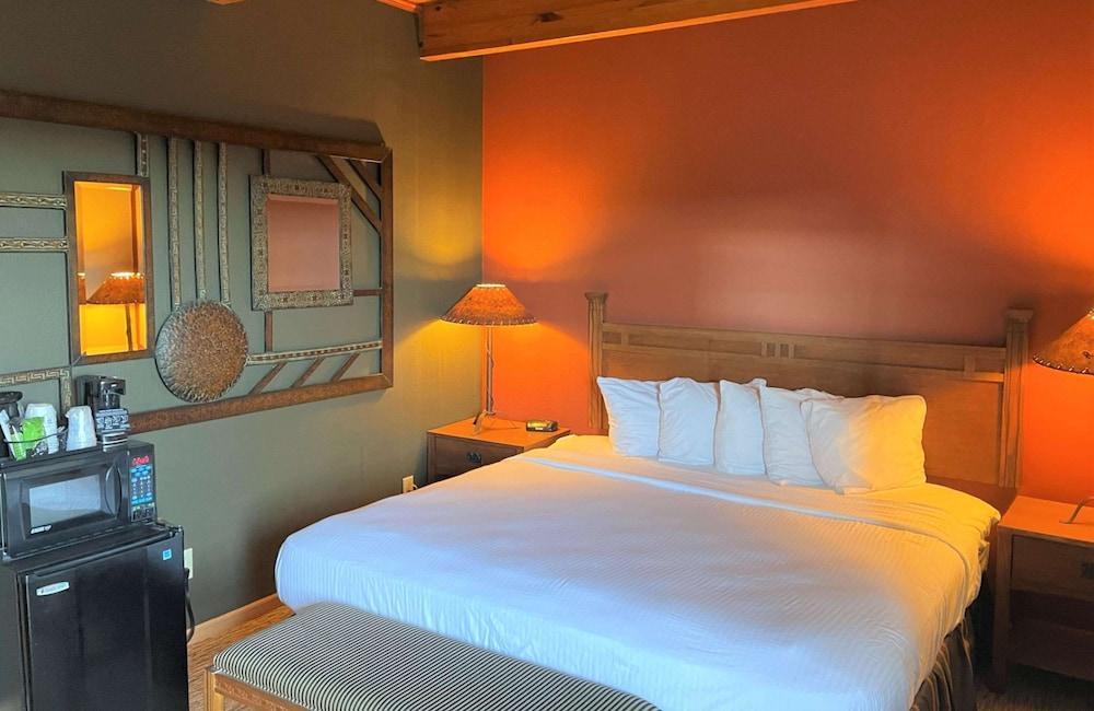 Crossroads Hotel and Event Center photo 53