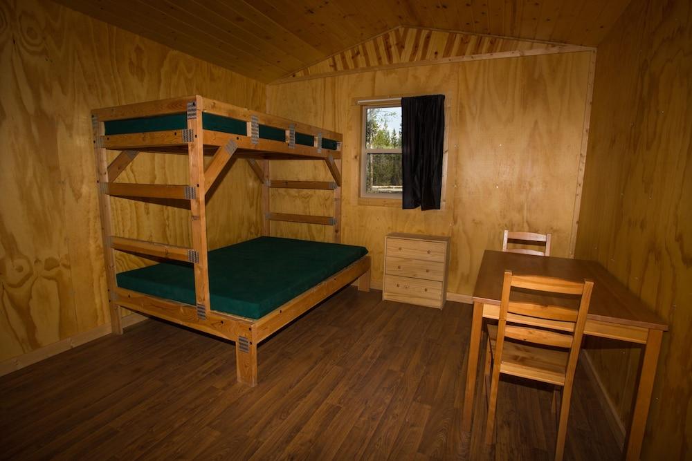 Headwaters Lodge & Cabins at Flagg Ranch photo 11