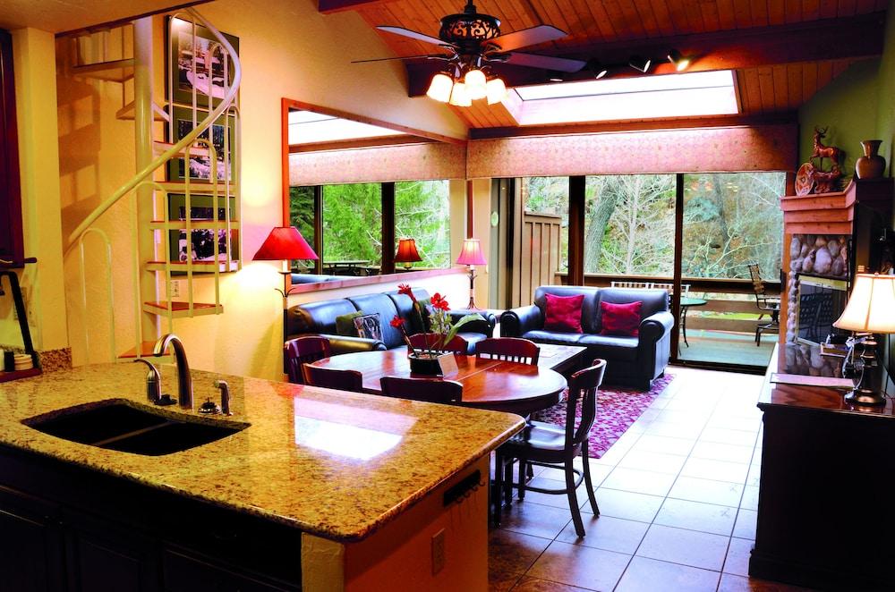 Junipine Resort photo 83