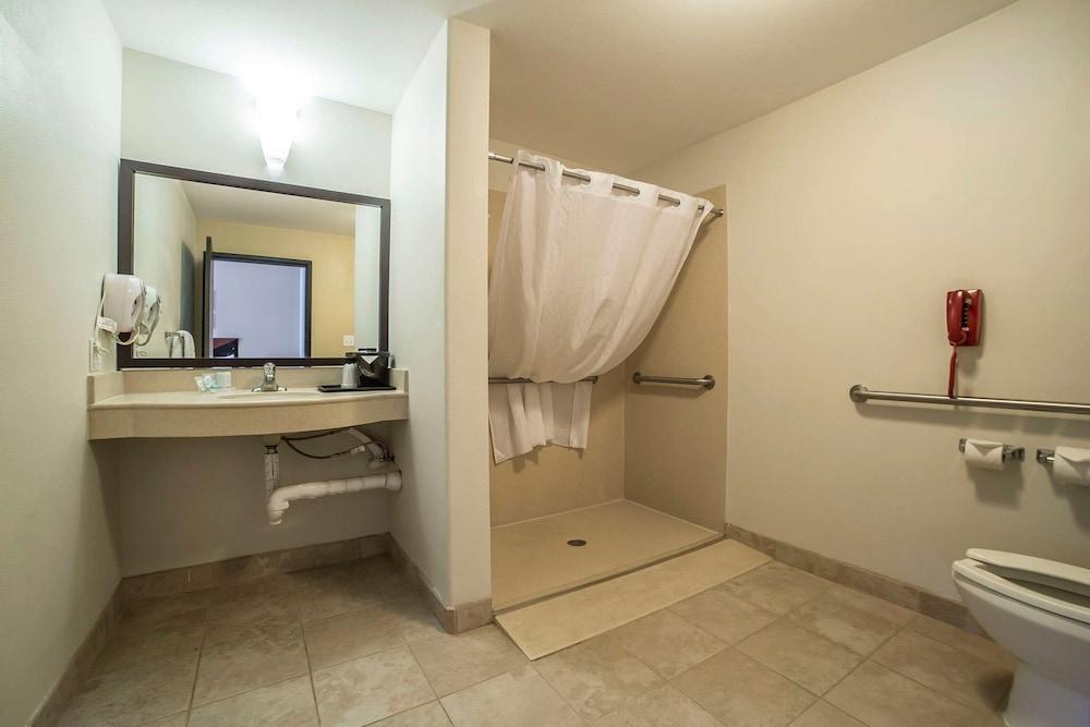 Sleep Inn & Suites Douglas photo 18
