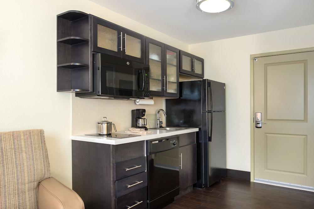 Candlewood Suites Columbia East by IHG photo 22