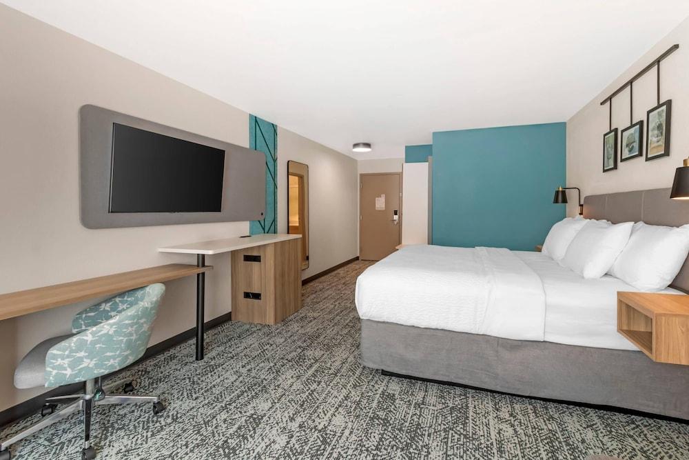 Sleep Inn & Suites photo 23
