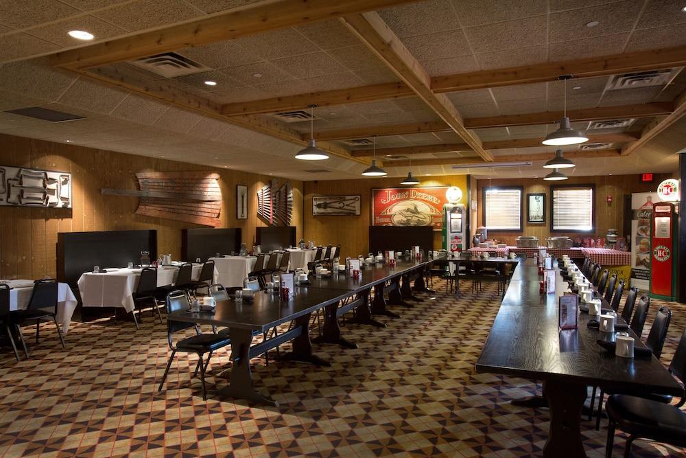 Holiday Inn Hotel & Suites St. Paul NE - Lake Elmo by IHG photo 92
