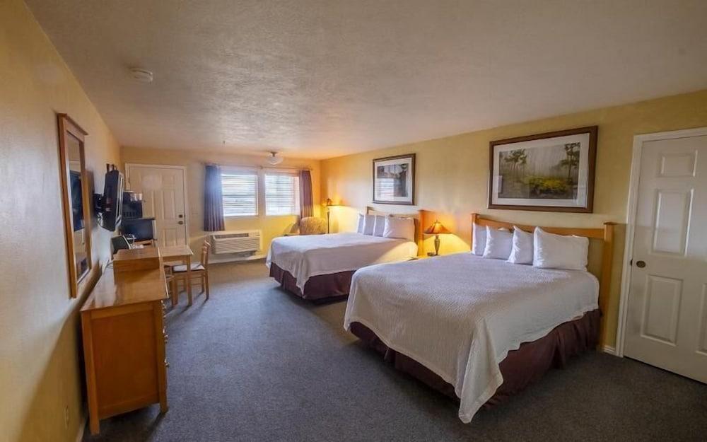 Boulder Mountain Lodge photo 3