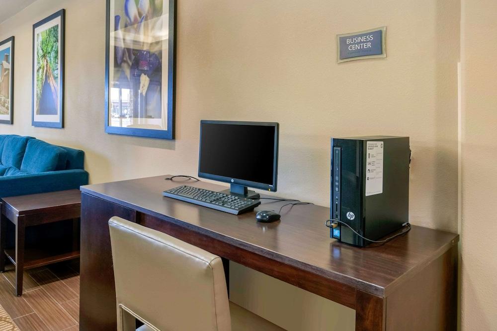 Comfort Inn & Suites, Odessa I-20 photo 29