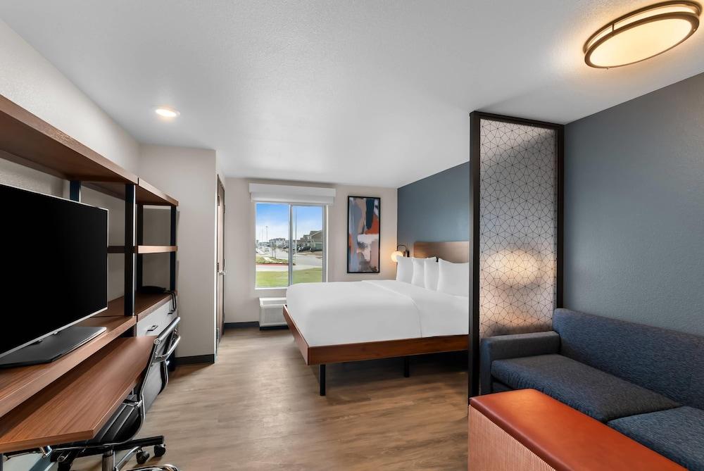 Everhome Suites Bastrop photo 15