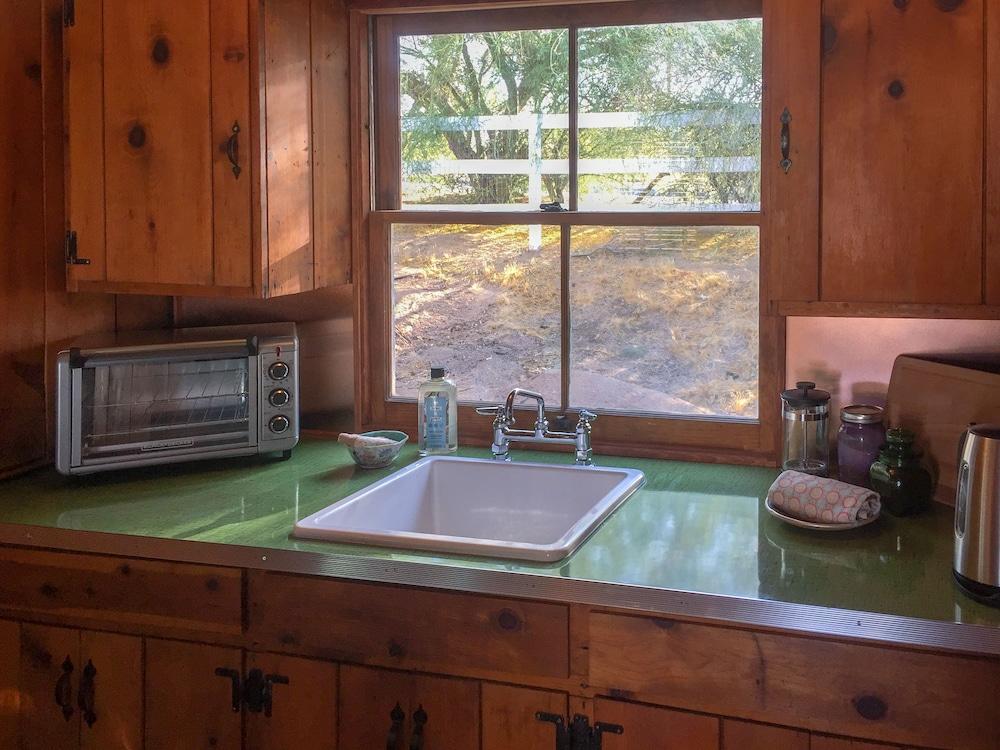 Joshua Tree Ranch House photo 40