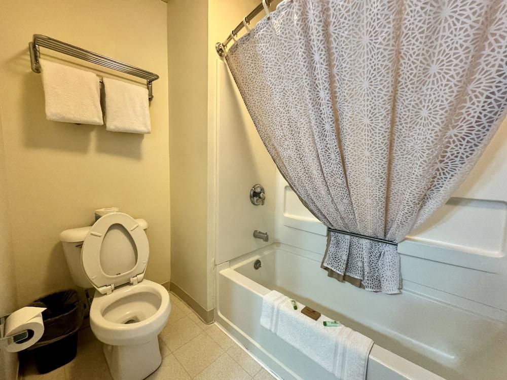 Quilt Inn photo 19