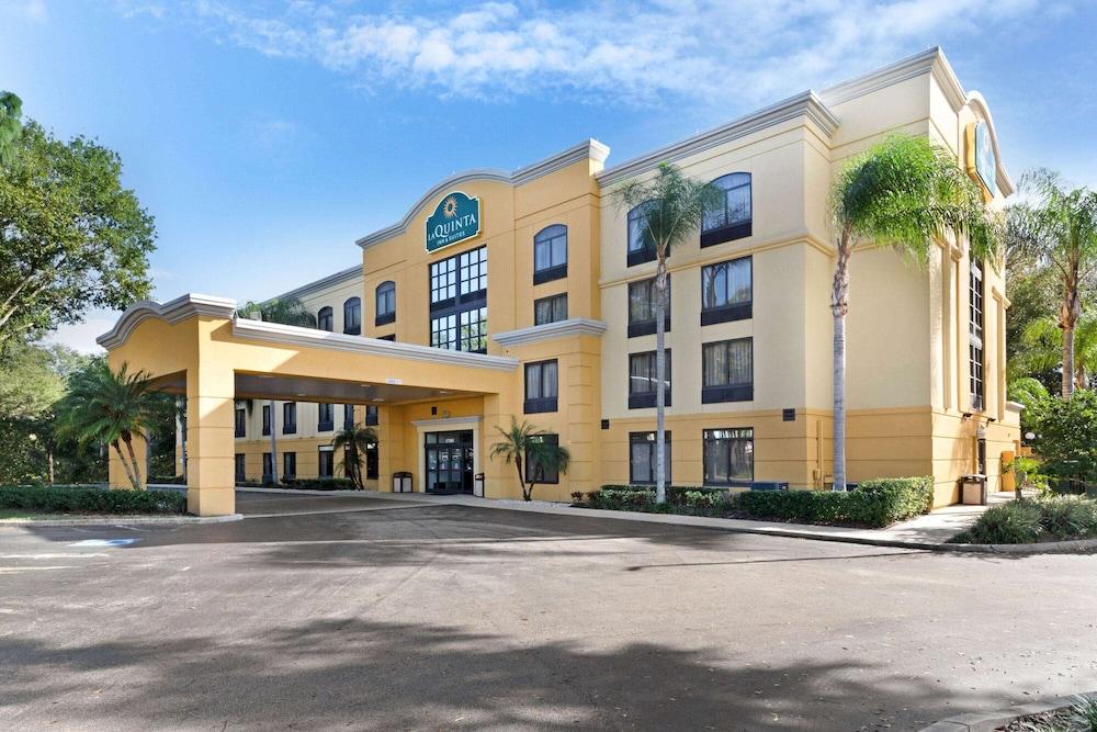 La Quinta Inn & Suites by Wyndham Tampa North I-75 photo 14