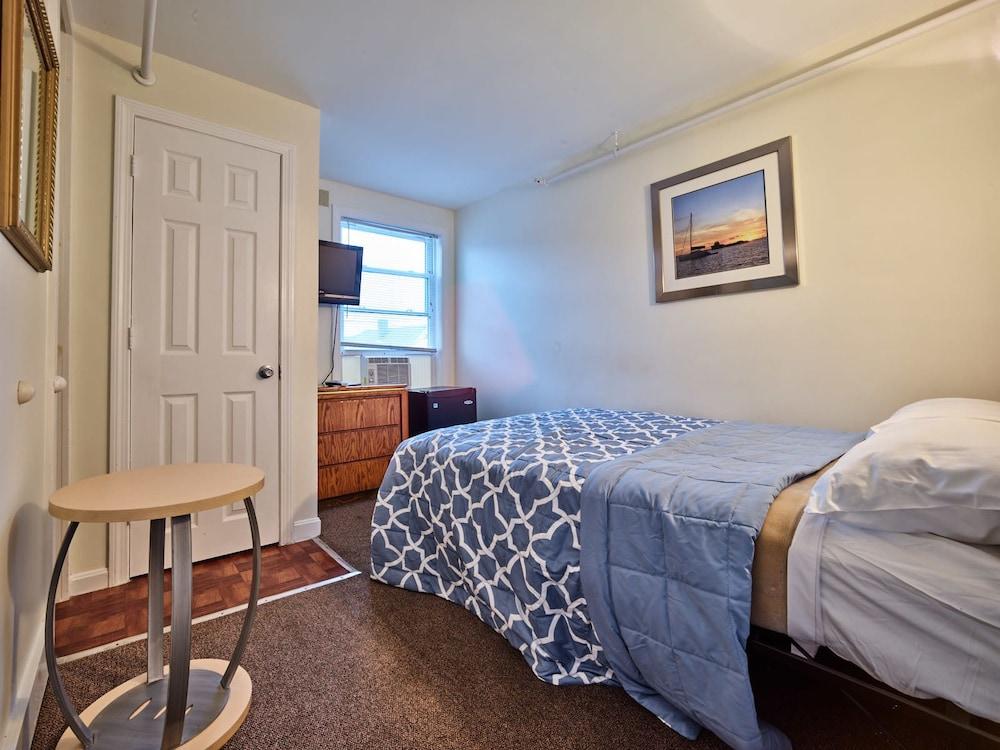 Atlantic Sands photo 15
