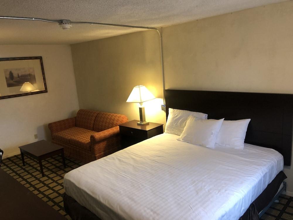 Val-U Inn photo 7