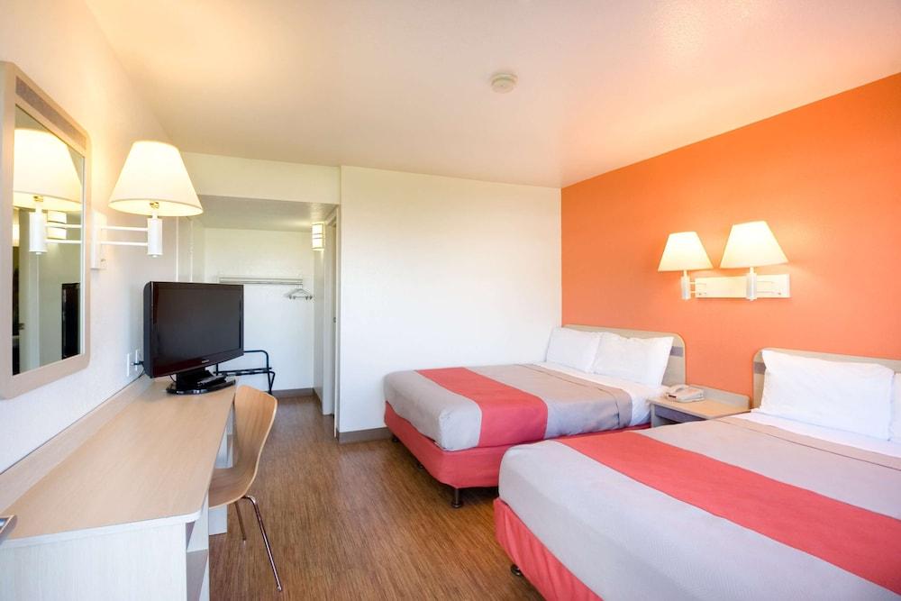 Motel 6 Pendleton, OR photo 18