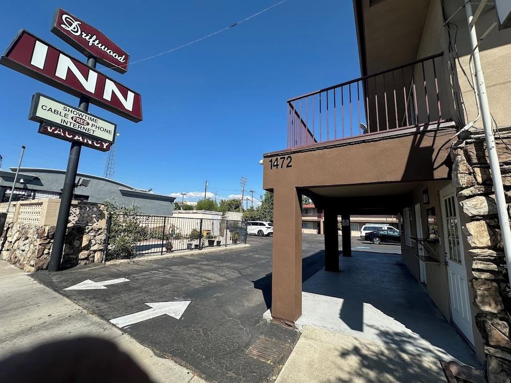 Driftwood Motel - Colton photo 12