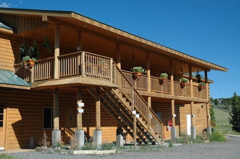 Lava Mountain Lodge photo 74