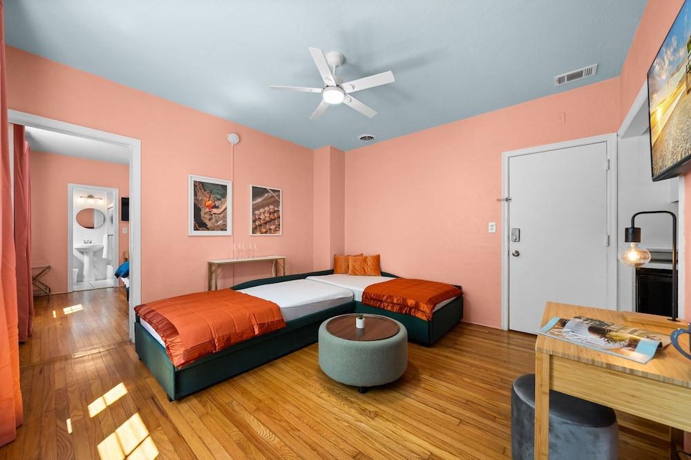 Blue Flamingo Suites photo 57