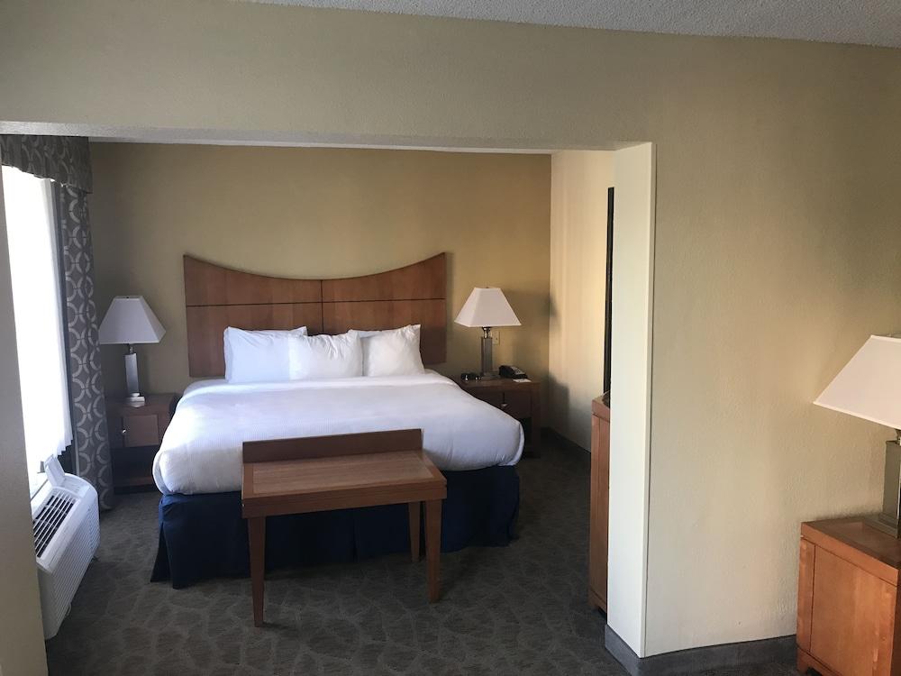 Wingate by Wyndham Convention Ctr Closest Universal Orlando photo 8