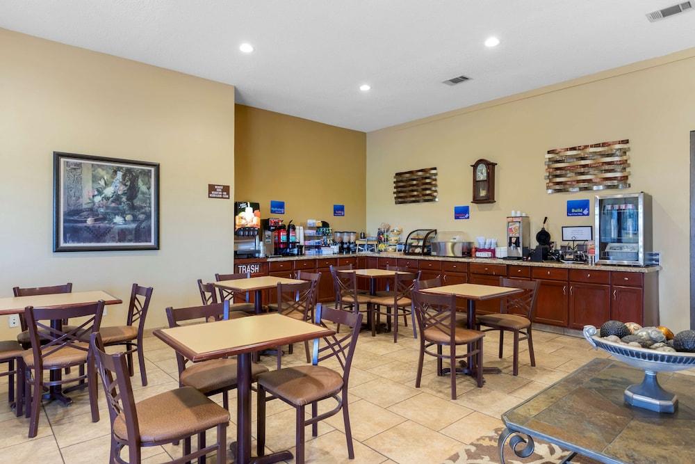 Best Western Taylor Inn photo 22