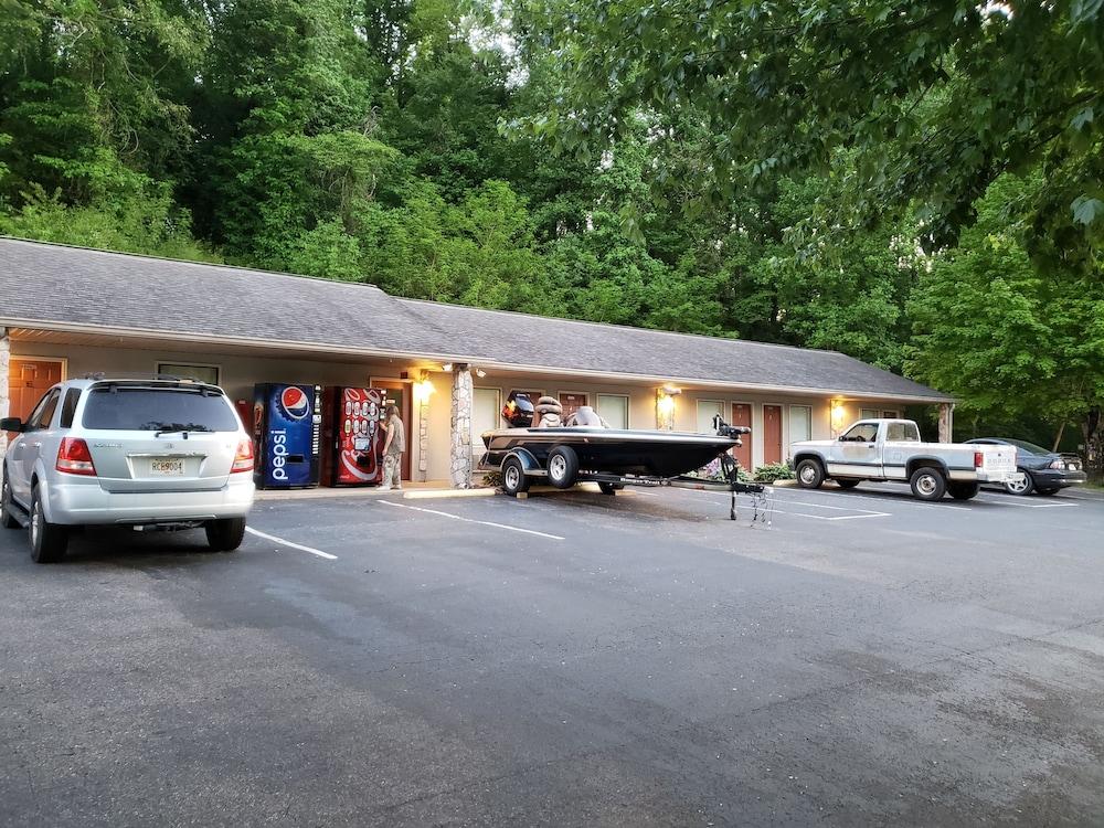 Chatuge Mountain Inn photo 13