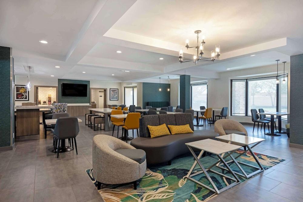 Best Western Plus Fort Worth North photo 28