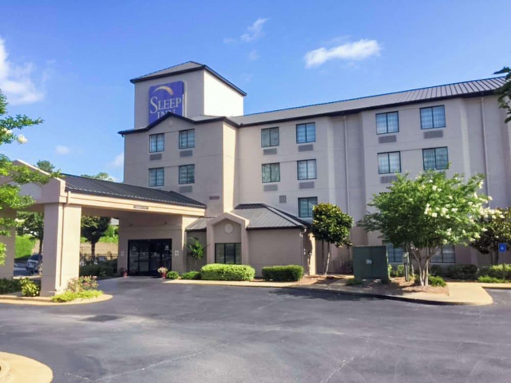 Sleep Inn & Suites Columbus - State University Area photo 1