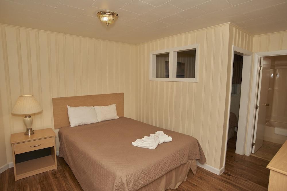 Marguerite Motel photo 8