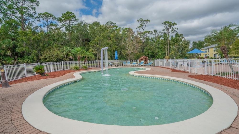 Barefoot Suites photo 73