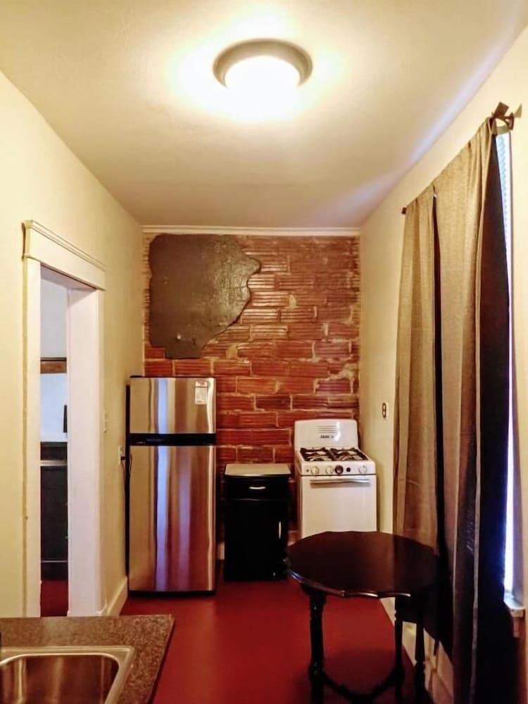 Historic Whiting Hotel Suites photo 29